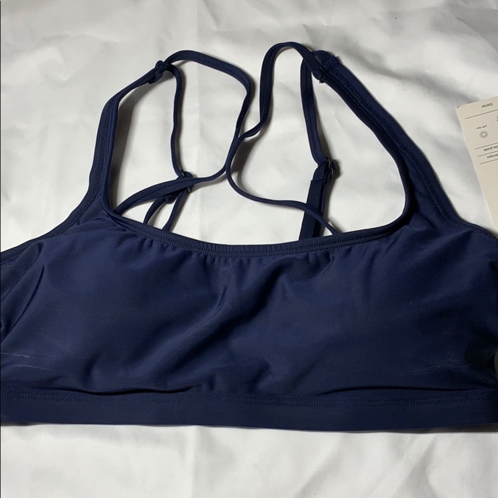 Sports bra